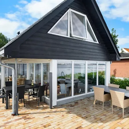 Yngvy - 10m From The Sea By Interhome Hébergement de vacances